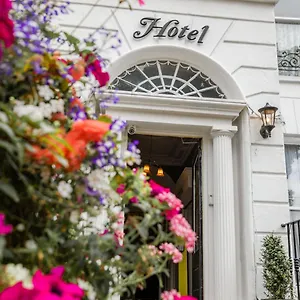 lansdowne.dublin-hotelsweb.com/